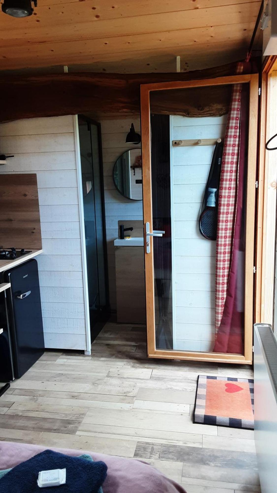 Tiny House Pensionat Saint-Vallier  Exteriör bild