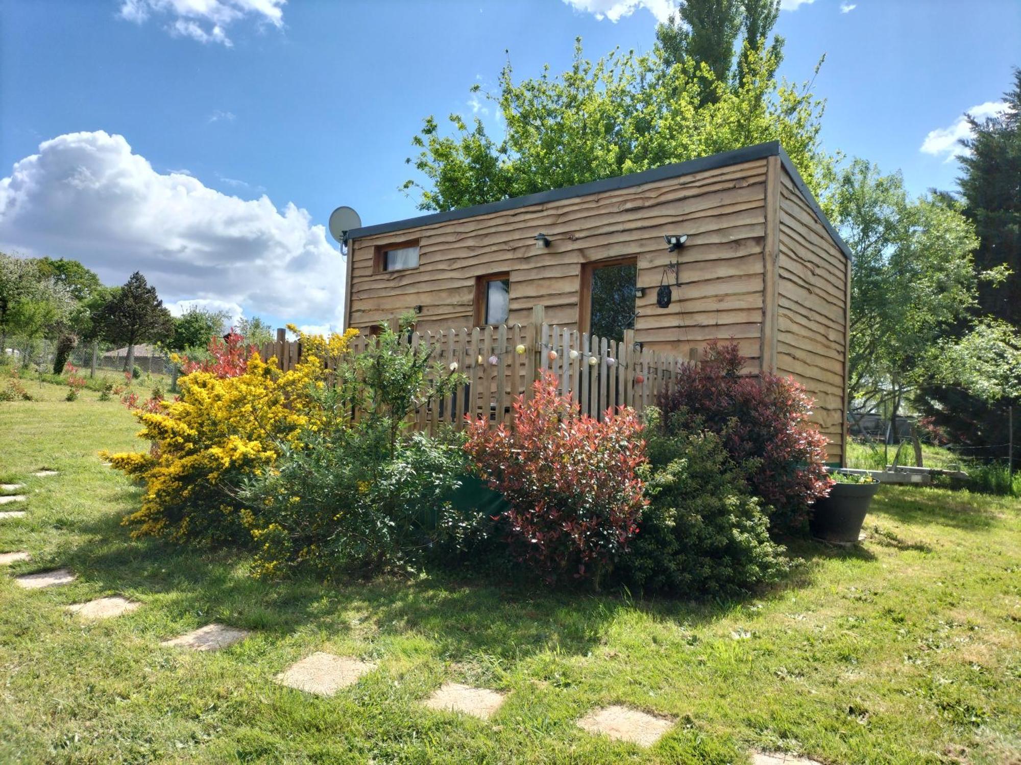 Tiny House Pensionat Saint-Vallier  Exteriör bild